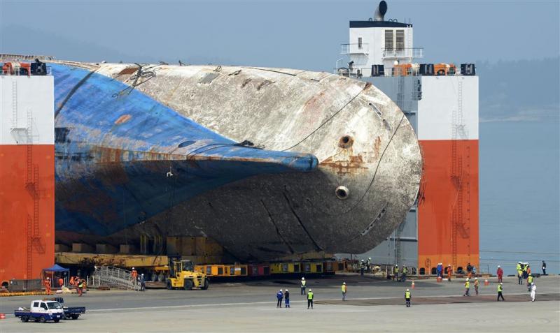 Zuid-Korea houdt dochter Sewol-eigenaar aan