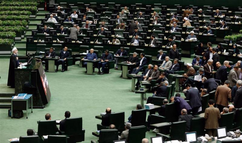 Teheran opgeschrikt door schietpartijen