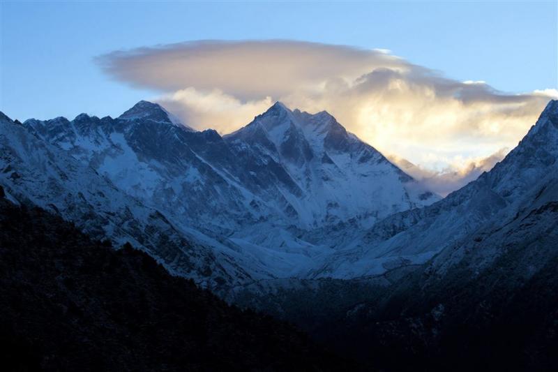 Nepal wil hoogte Mount Everest opnieuw opmeten