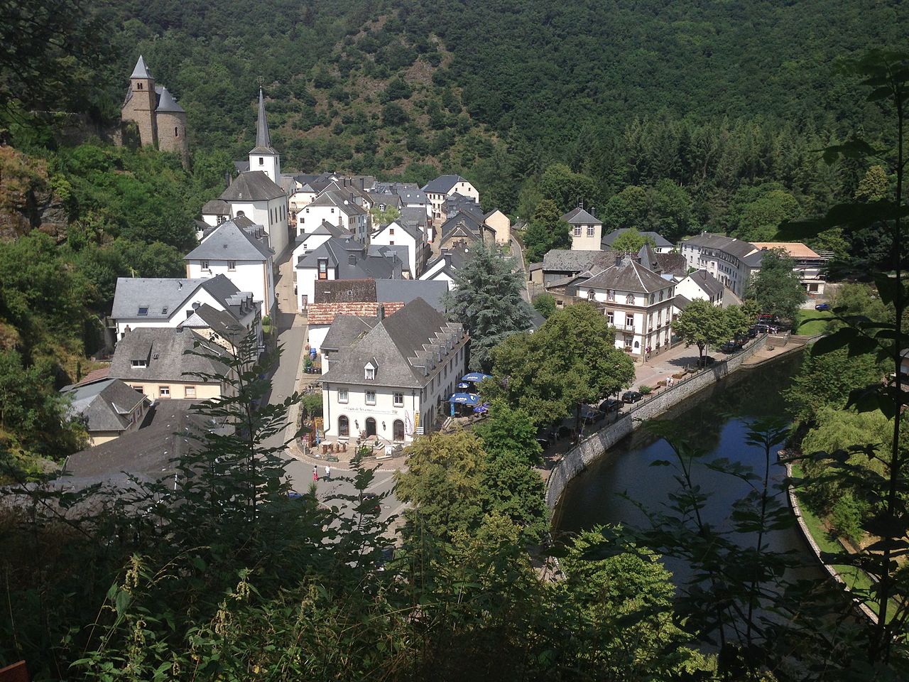 Het lieflijke Esch-sur-Sûre (Foto: WikiCommons)