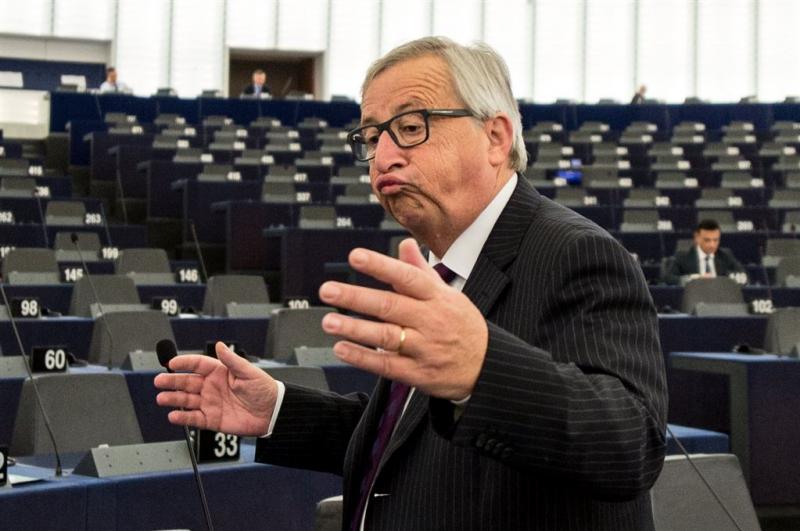 Juncker noemt EU-parlement 'belachelijk'