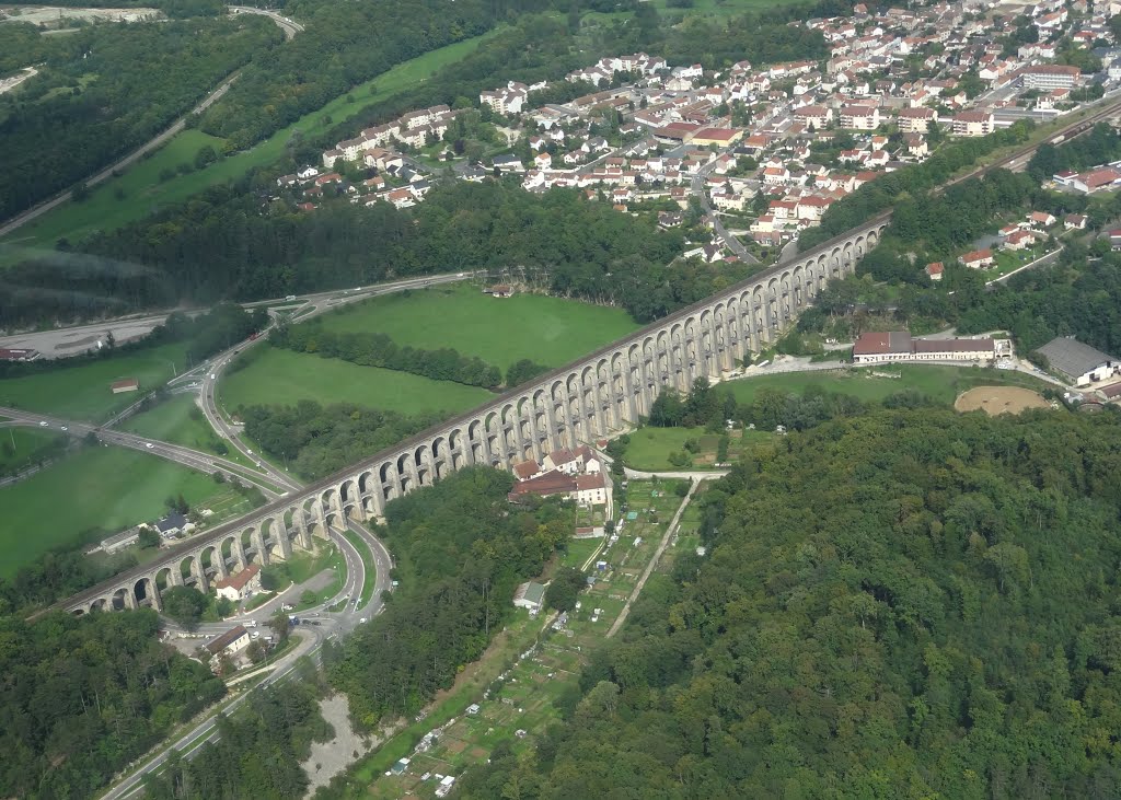 Het mooie viaduct van Chaumont (Foto: Panoramio)