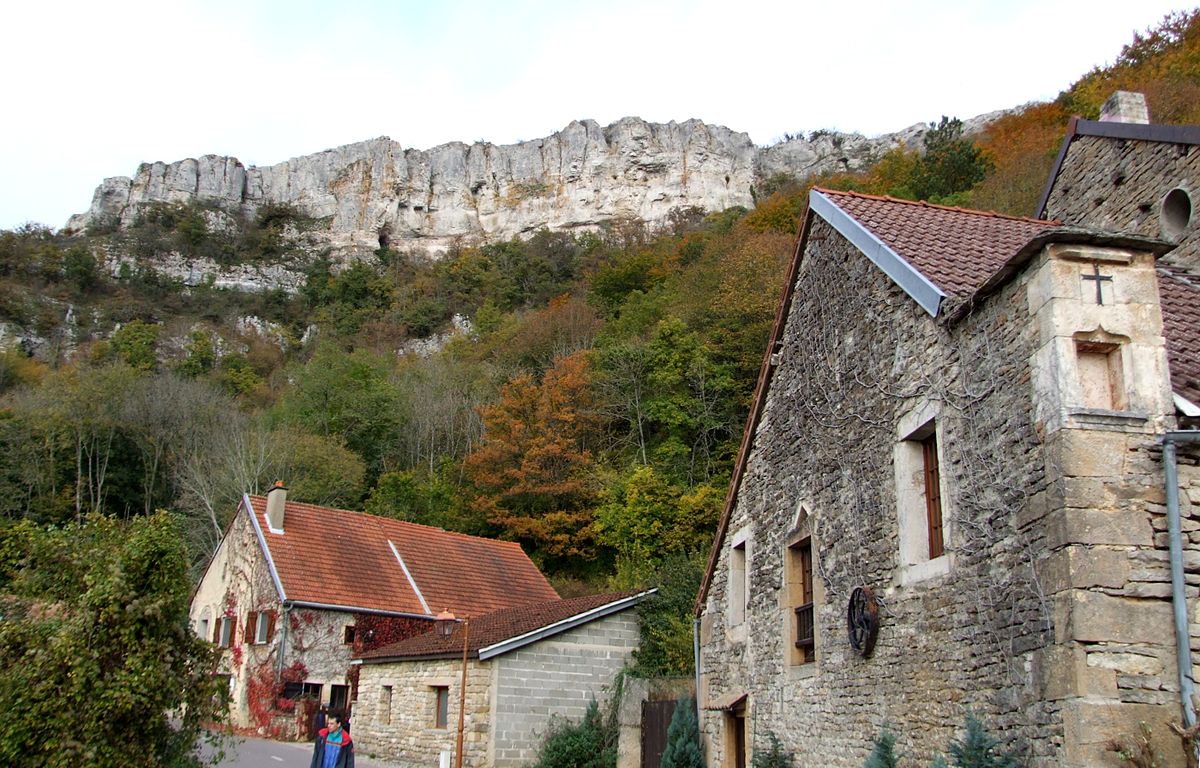 Mooie rotsen bij Baulme-la-Roche (Foto: WikiCommons)