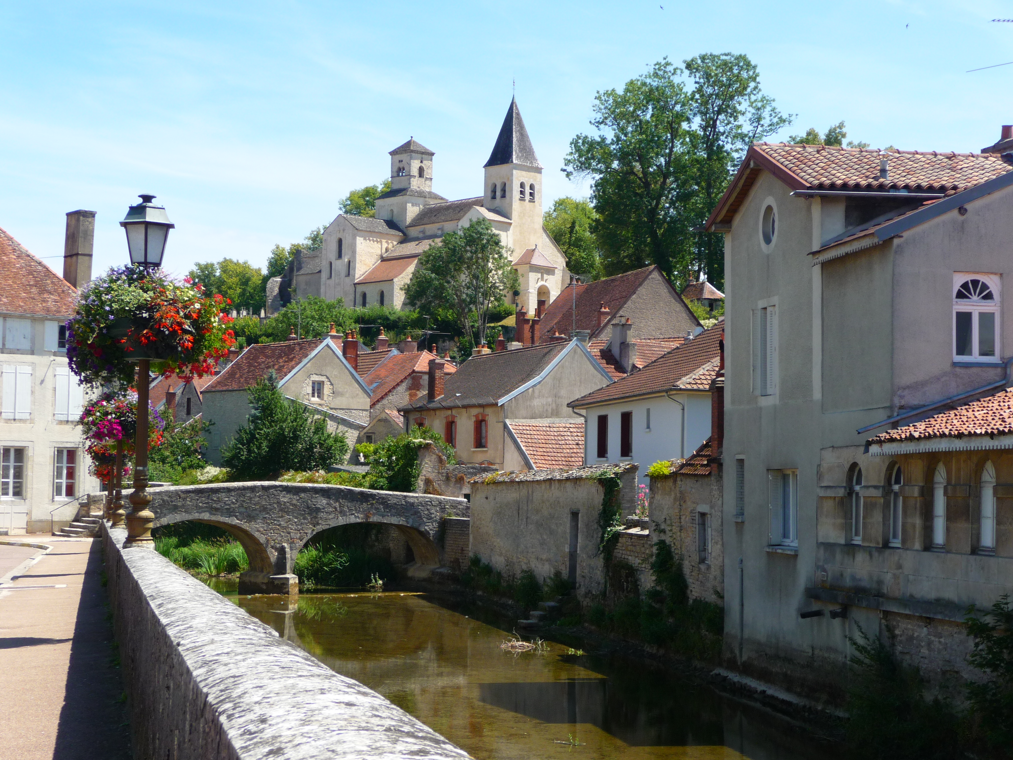 Saint-Marc-sur-Seine, eindelijk wat leuks onderweg (Foto: Panoramio)