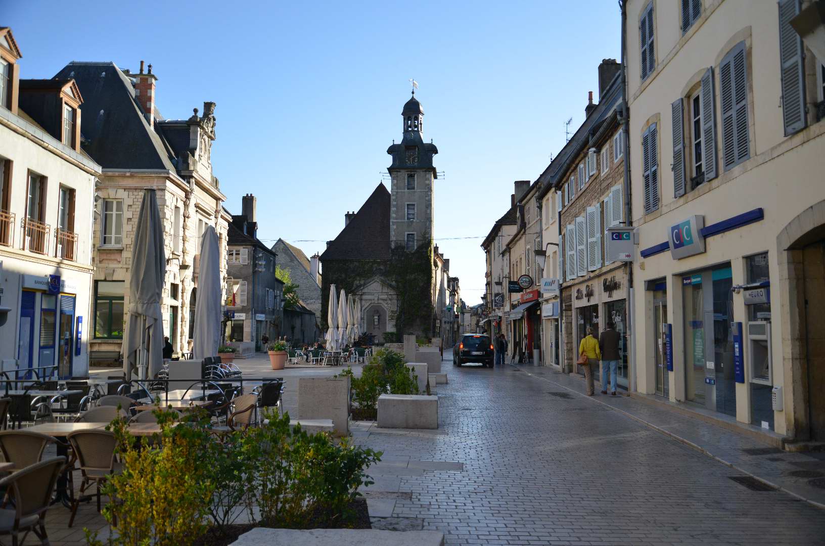 In Nuits-Saint-Georges is altijd wat te doen (Foto: WikiCommons)