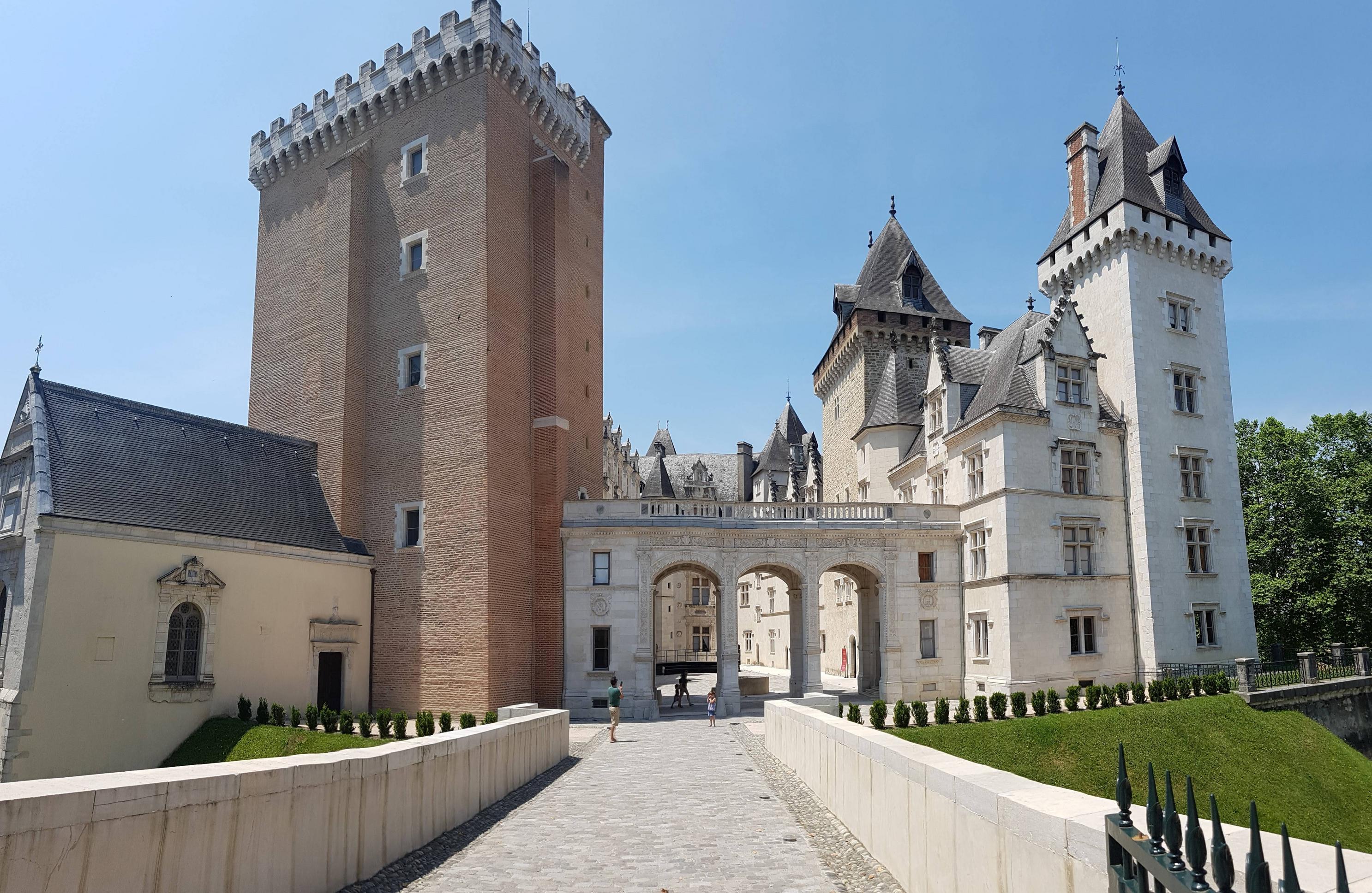 In Pau is nog wel het een en ander te zien (Foto: Panoramio)