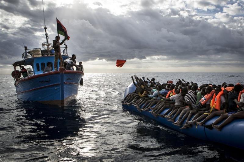 Afgelopen dagen 7000 migranten uit zee gepikt