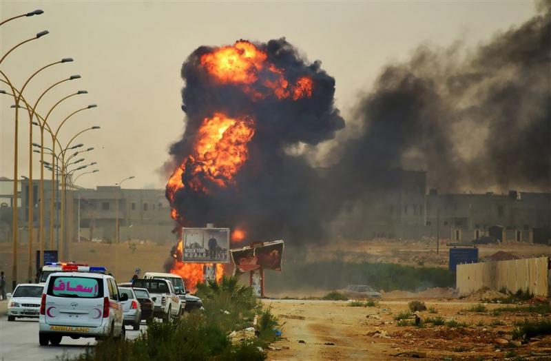 Vliegveld Benghazi na drie jaar heropend