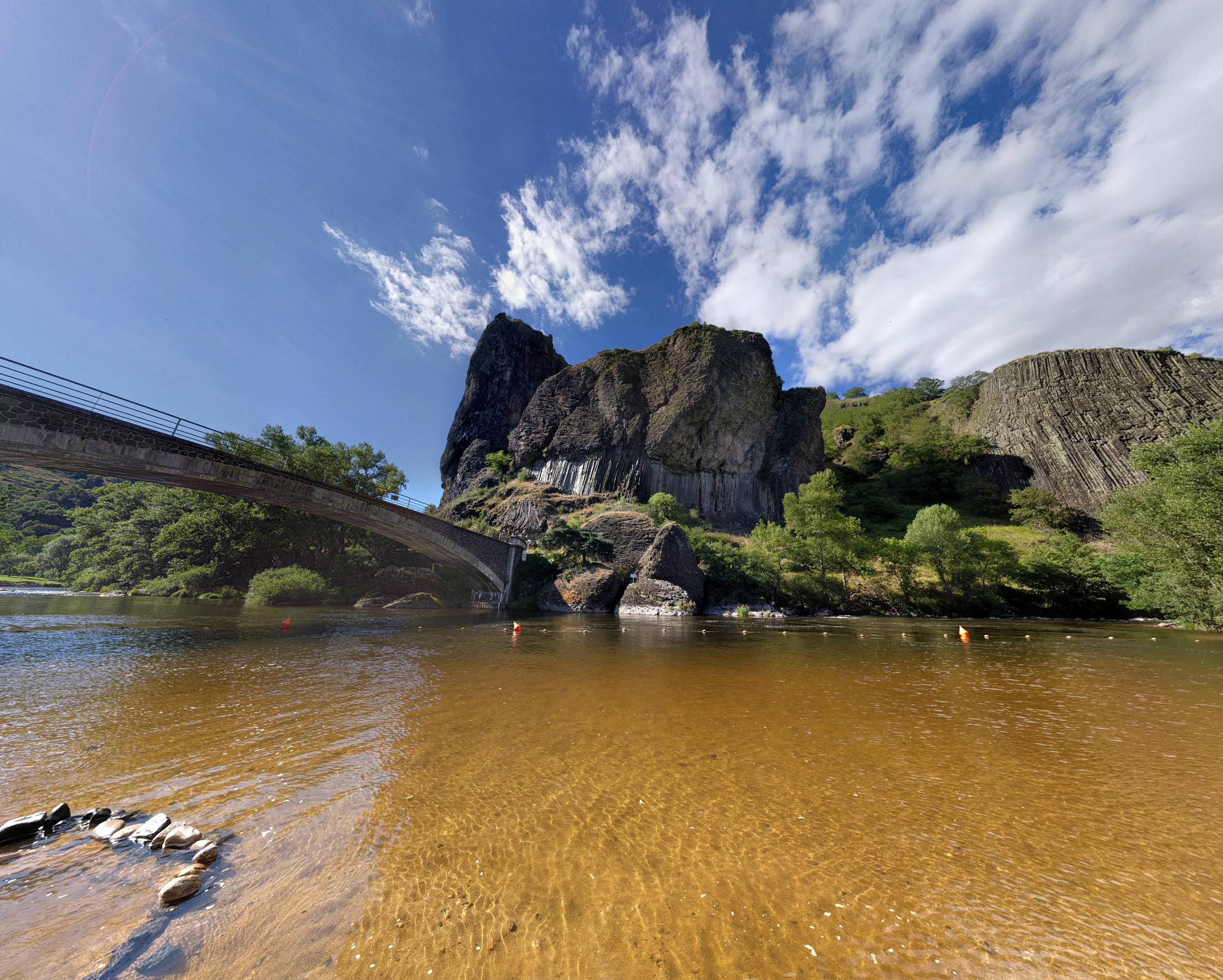 Een prachtige kloof bij Prades (Foto: Panoramio)