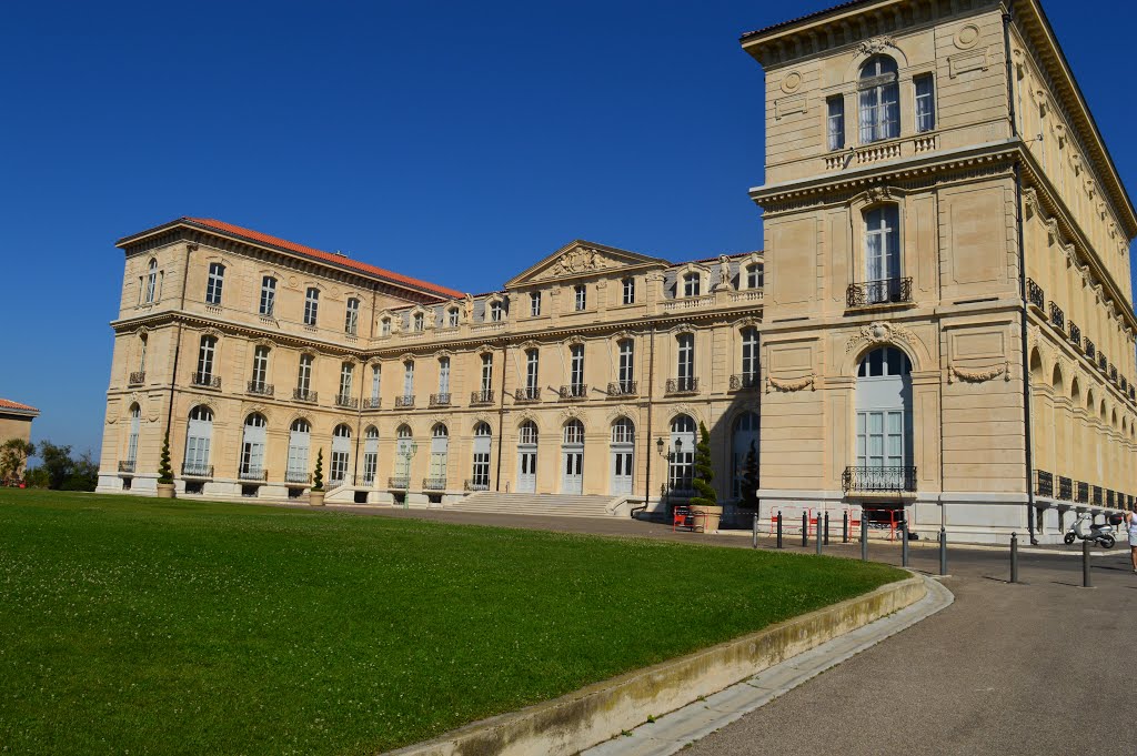 Het Palais du Pharo, waar we het eerste meetpunt vinden (Foto: Panoramio)
