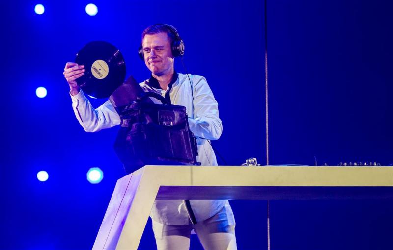 Armin van Buuren gaat voor lol in de studio