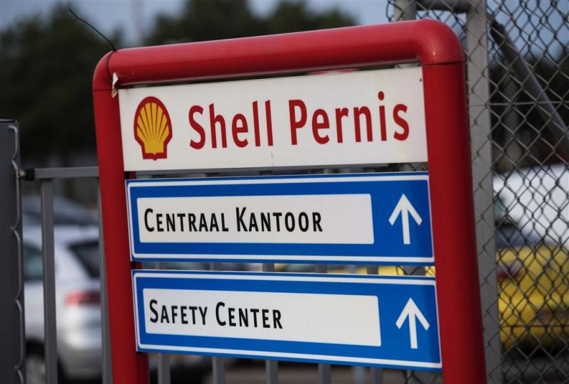 Shell Pernis nog zeker twee weken dicht