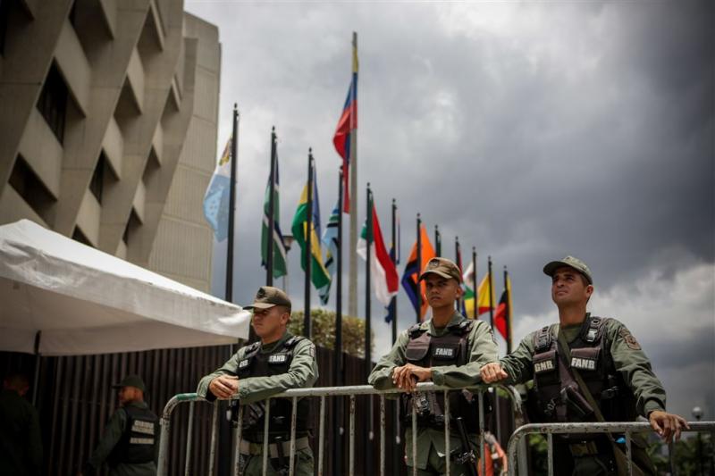 Venezolaanse rechters schuilen in ambassade