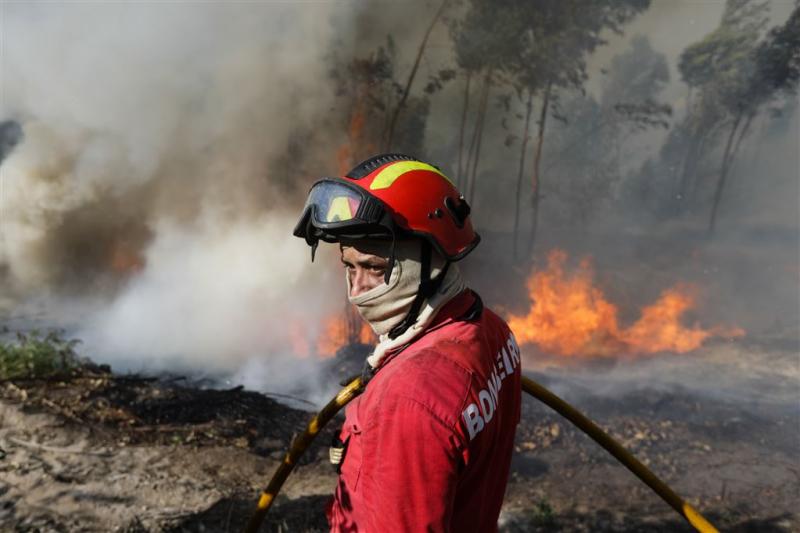 Portugese dorpen ontruimd wegens bosbranden