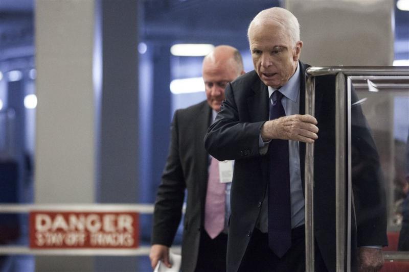 McCain ondergaat eerste reeks behandelingen