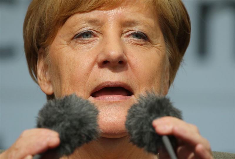 Merkel hekelt Turks misbruik arrestatiebevel