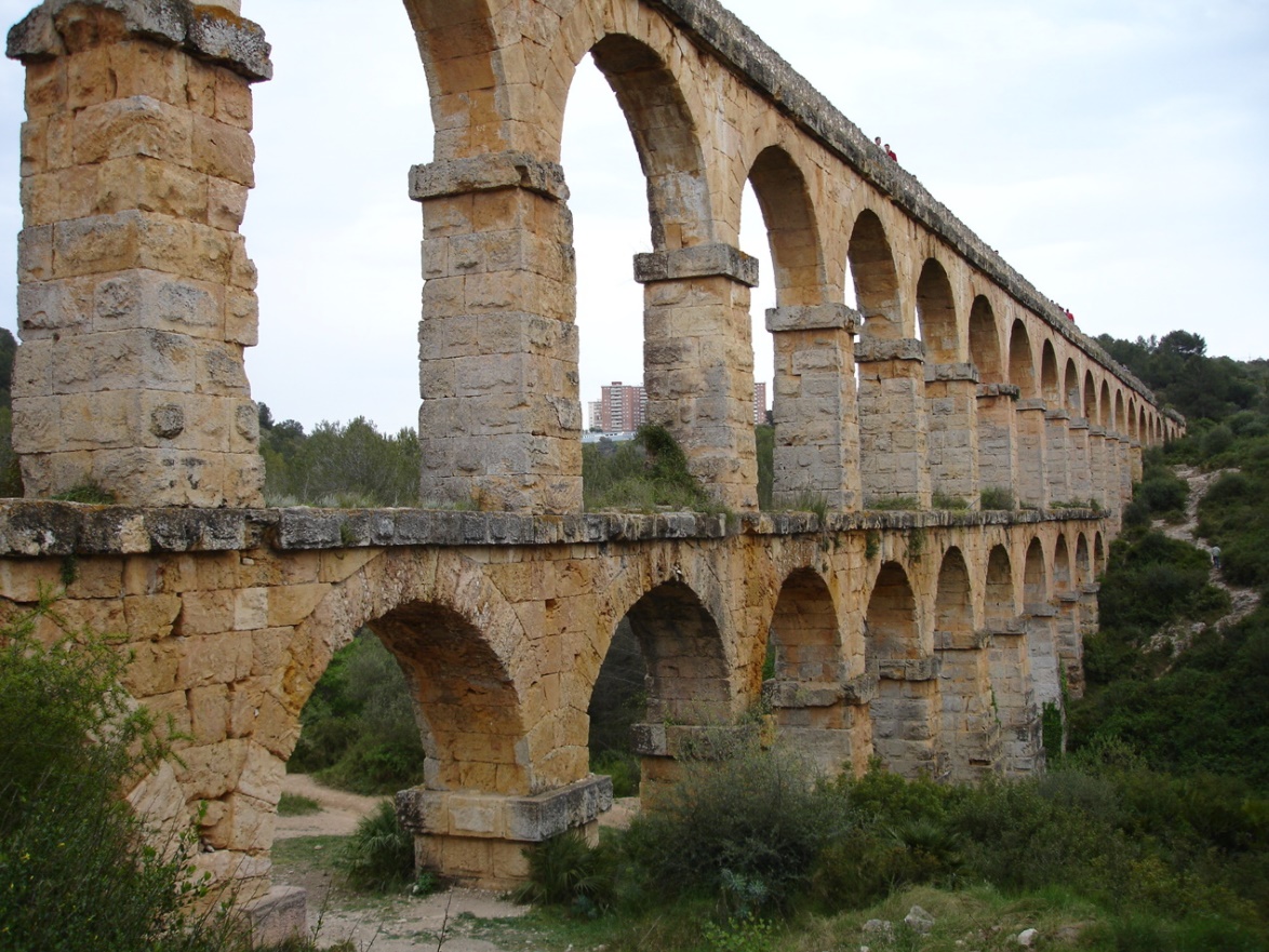 Het fraaie aquaduct van Tarragona (Foto: Panoramio)