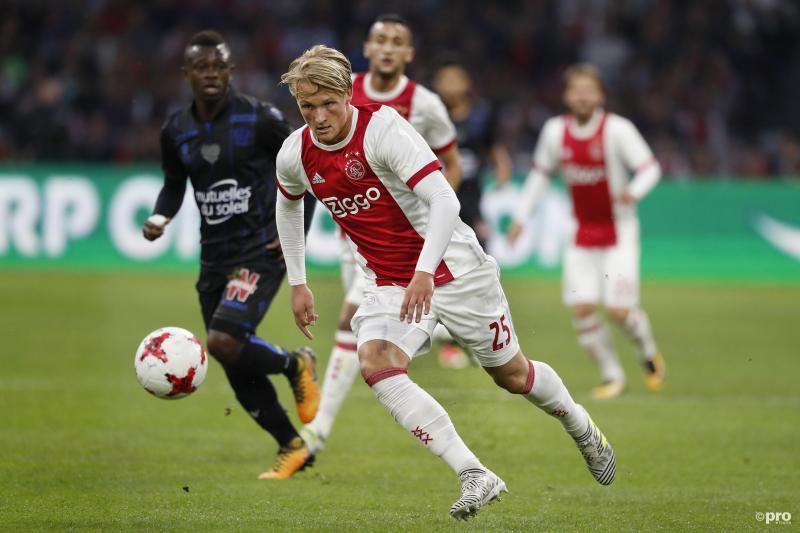 Ajax wijst megabod op Dolberg af (Foto: Pro Shots/Stanley Gontha)