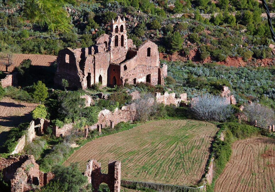 Het vervallen klooster op de Alto del Desierto de las Palmas (Foto: Panoramio)