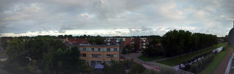 Lucht boven Alkmaar, alweer een paar weken geleden.  (Foto: DJMO)