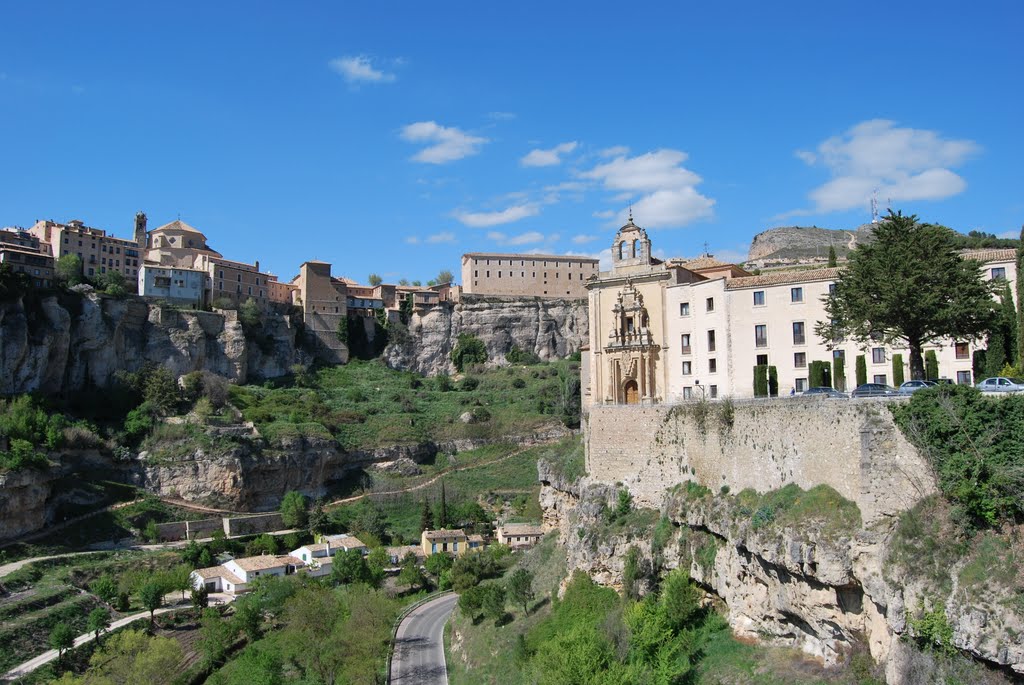 Cuenca ligt er mooi bij (Foto: Panoramio) Cuenca ligt er mooi bij (Foto: Panoramio)