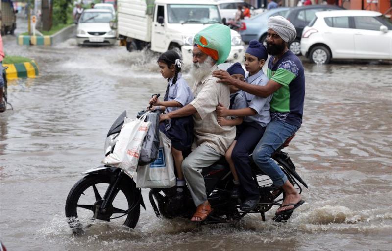 Dodental door noodweer Zuid-Azië stijgt snel