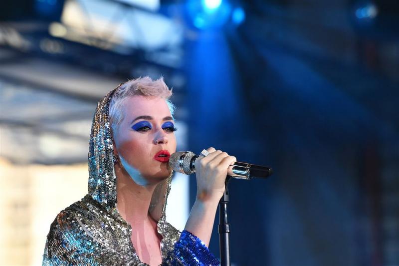 Katy Perry aangeklaagd om geamputeerde teen