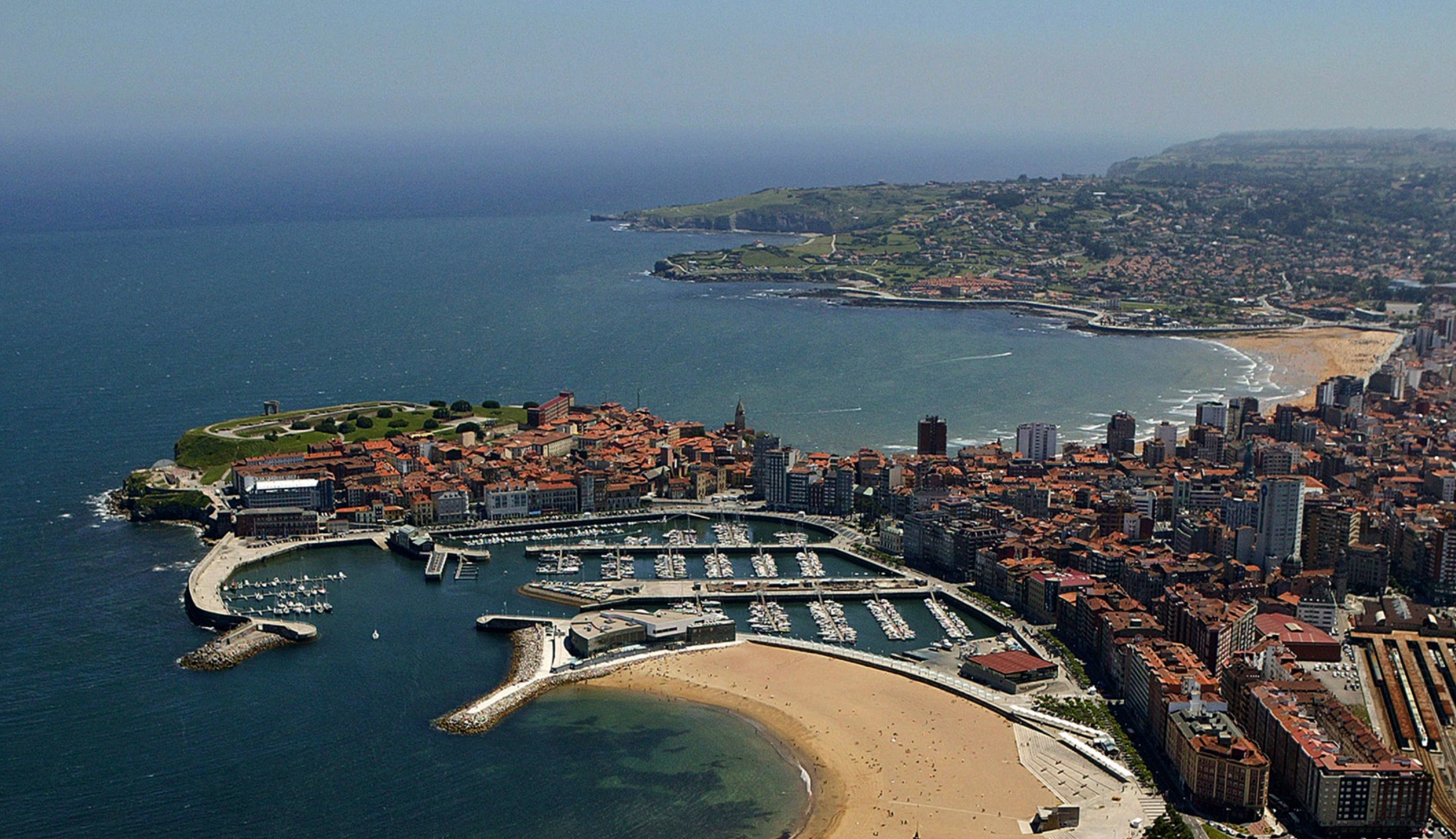 Een blik op Gijon (Foto: Panoramio)