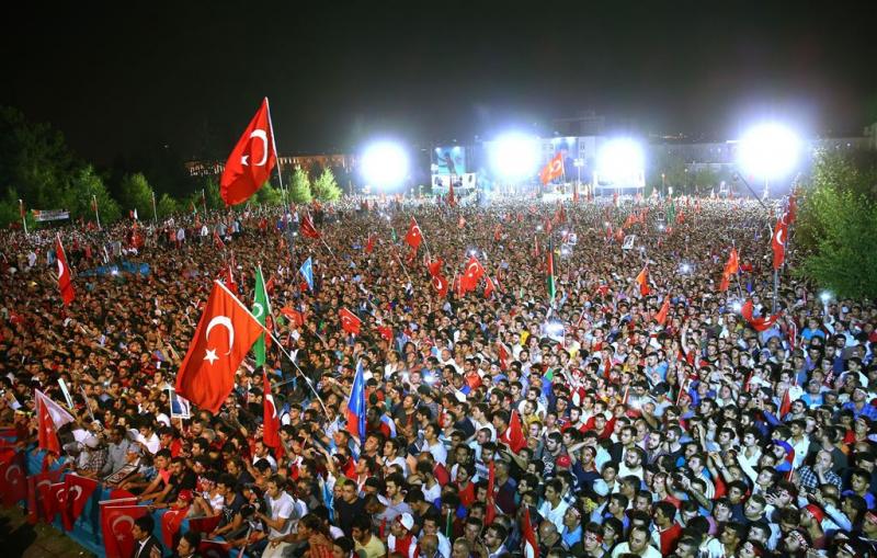 Eerste 'Gülenisten' krijgen asiel na coup