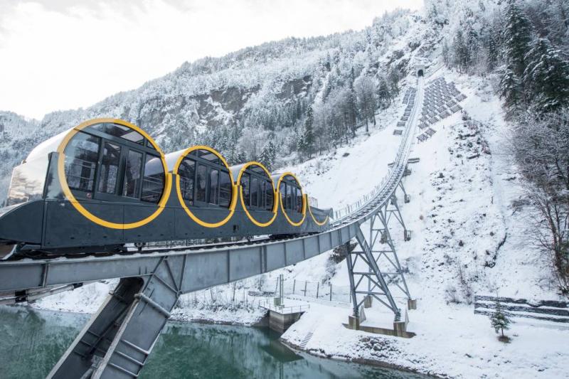 Zwitsers bouwen steilste spoorbaan ter wereld