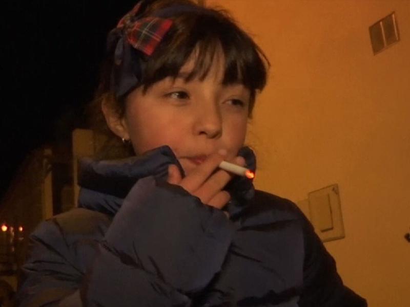 Kinderen in Portugal roken tijdens driekoningen
