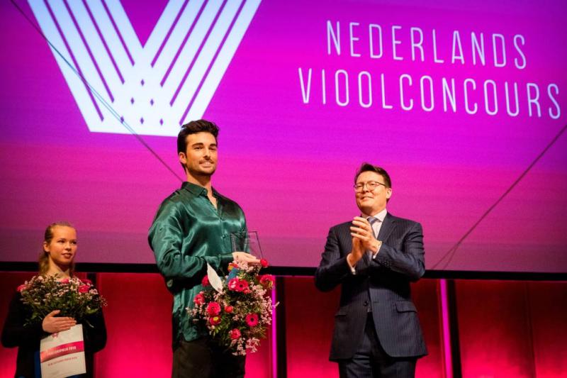Rotterdammer Niek Baar wint Vioolconcours