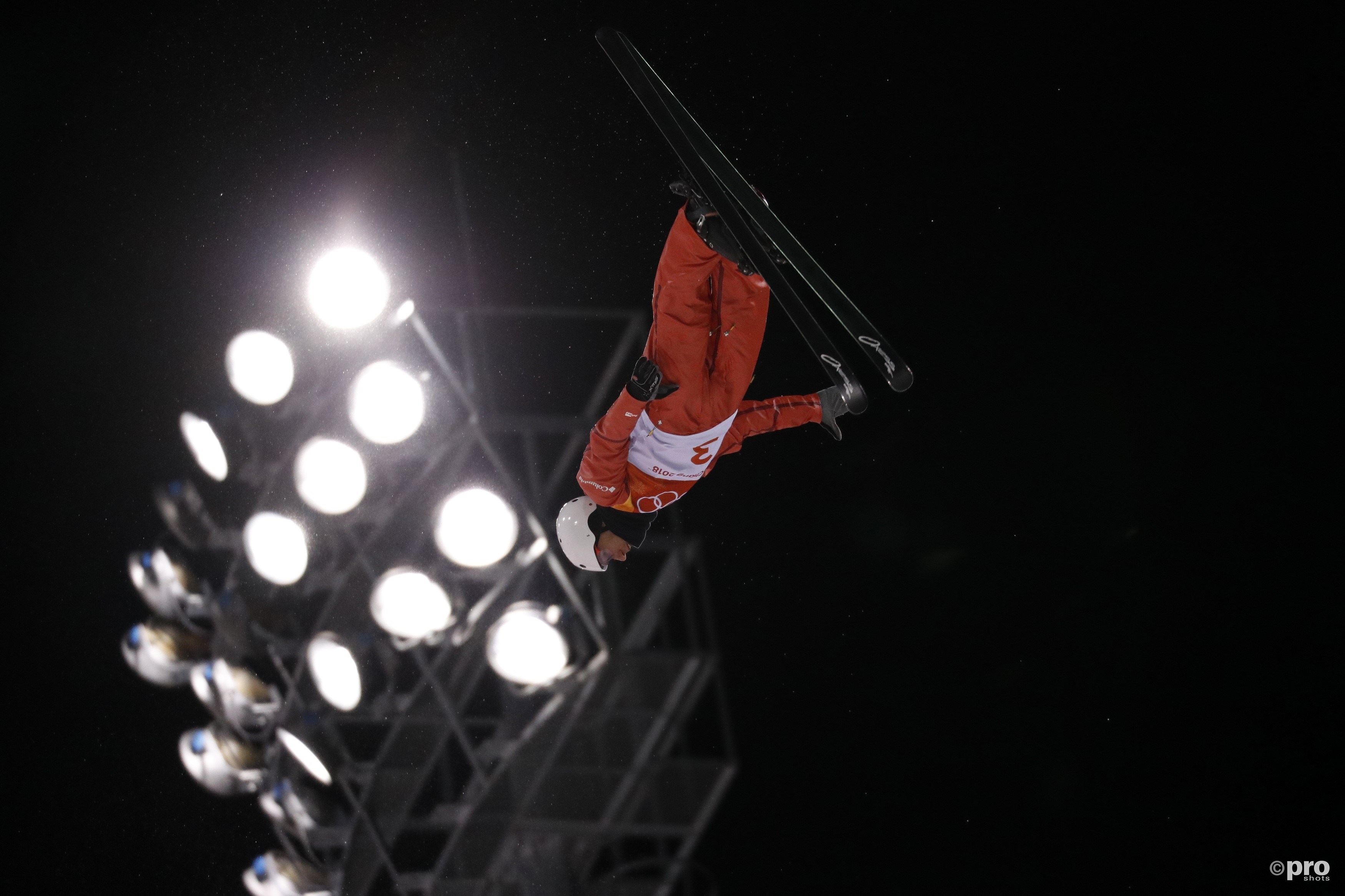 Kushnir vliegt door de lucht, maar haalt de finale niet (Pro Shots/Action Images)