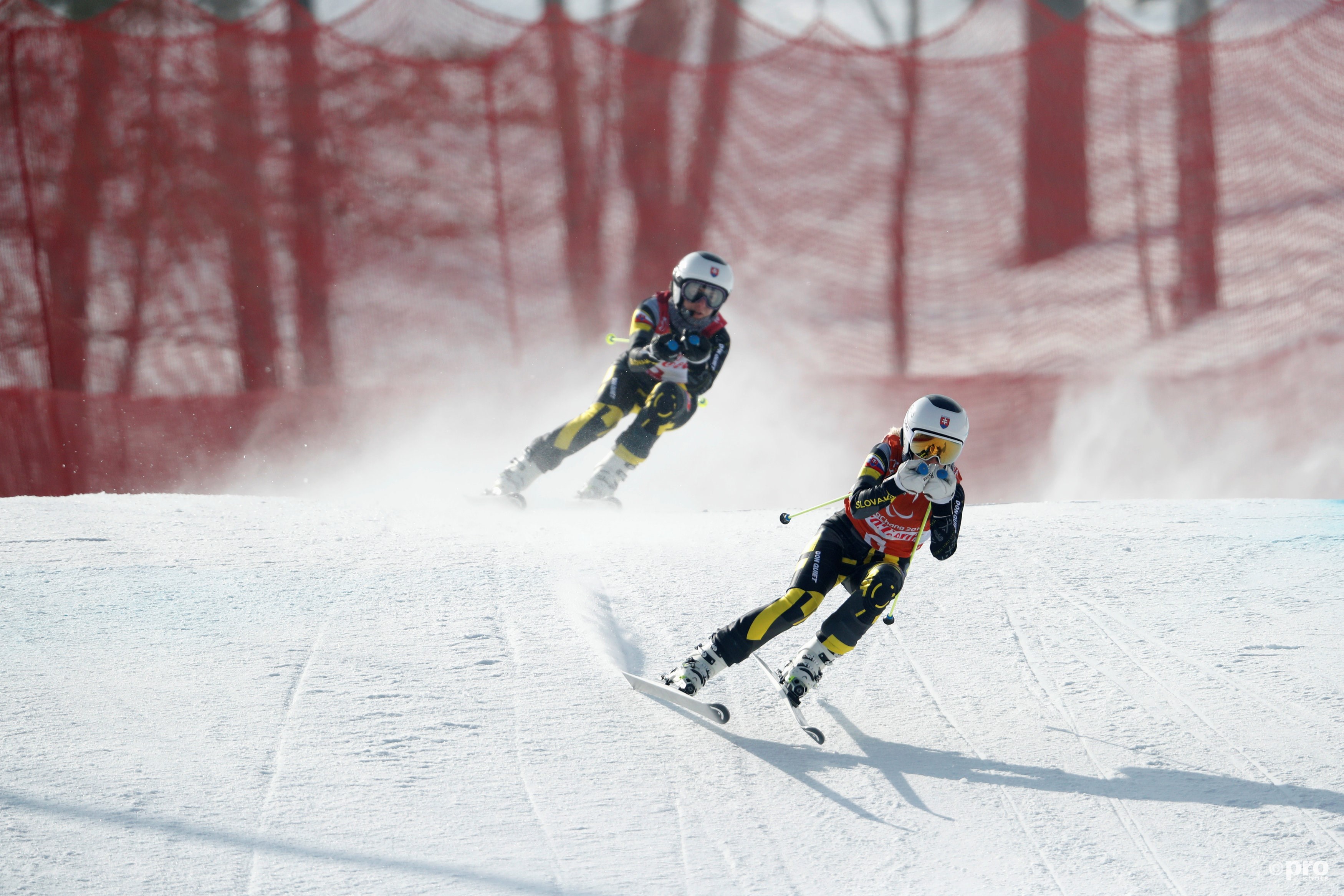 Farkasova en gids Subrtova tijdens de gouden afdaling (Pro Shots/Action Images)