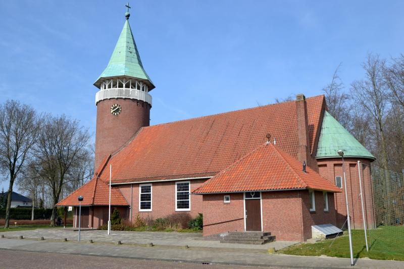 Authentieke kerk in Luttelgeest  (Foto: Funda)