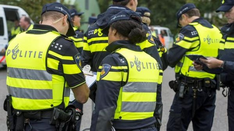 Politie treft loods vol gestolen goederen aan (Foto: stockfoto politie.nl)