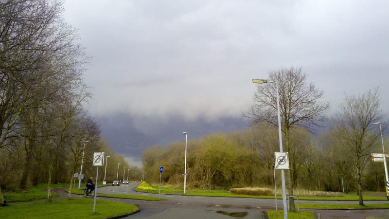 DJMO spotte een Arcus boven Alkmaar.. Dat brengt meestal niet veel goeds (maar wel onweer)  (Foto: DJMO)