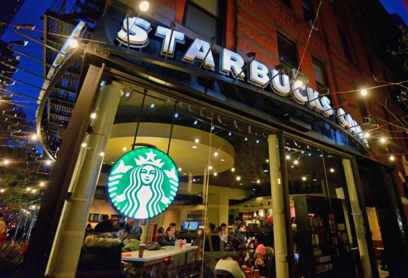 8000 Starbucks dicht om training tegen racisme