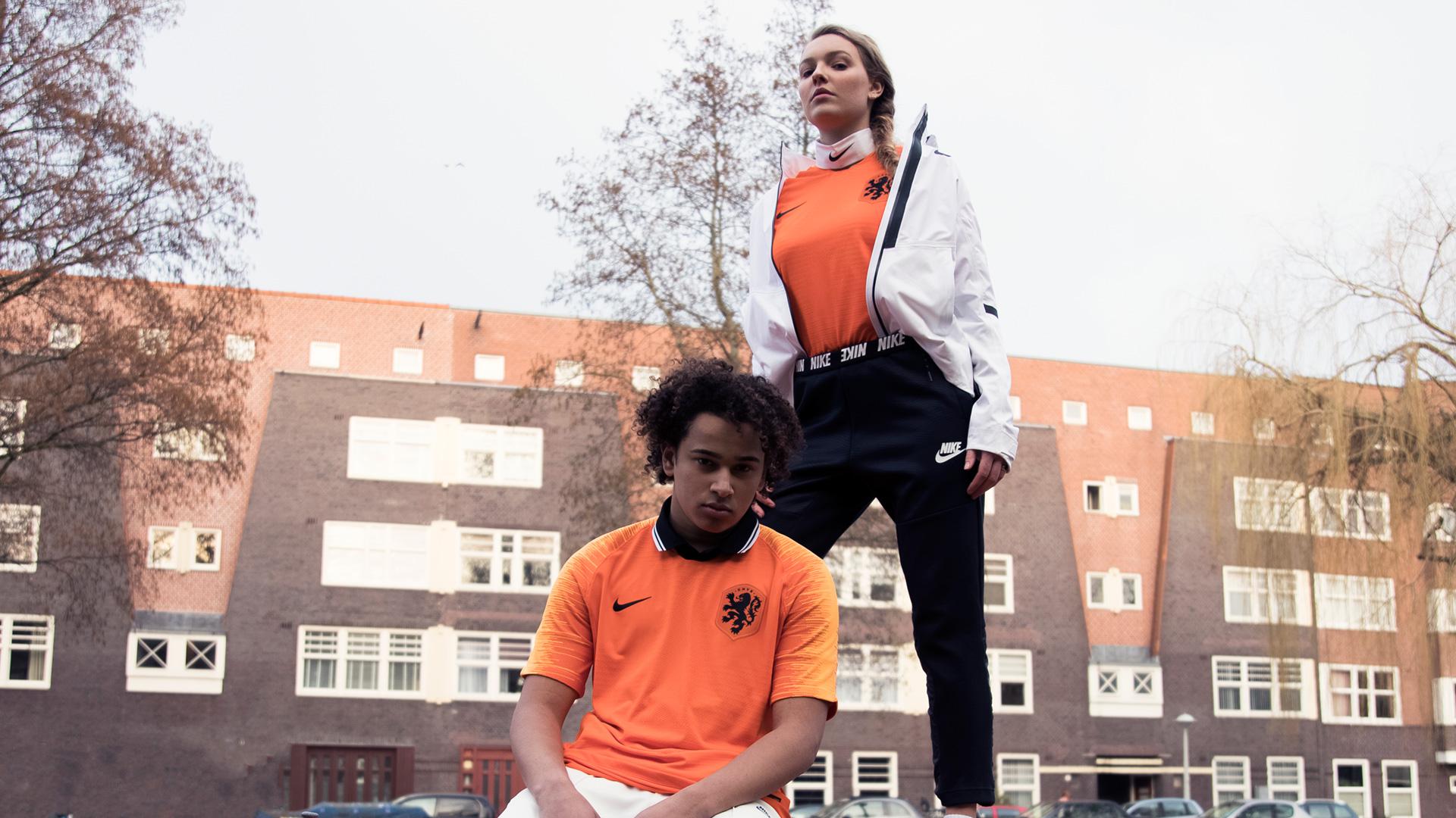 Nieuwe tenues Nederlands elftal / Nieuws | FOK.nl