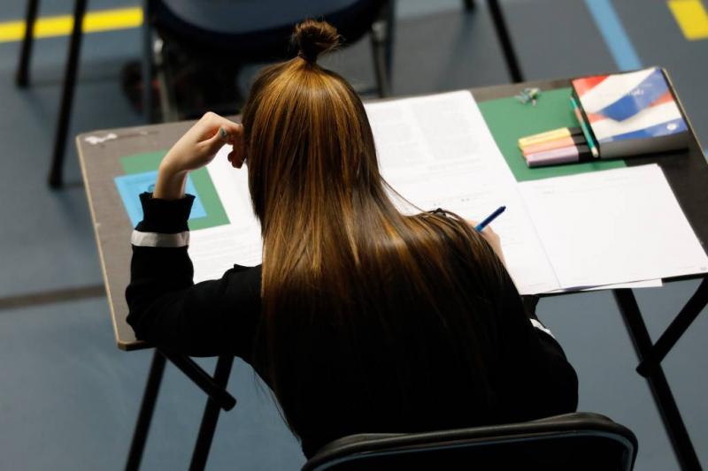 Vooral klachten over vmbo-examen Nederlands