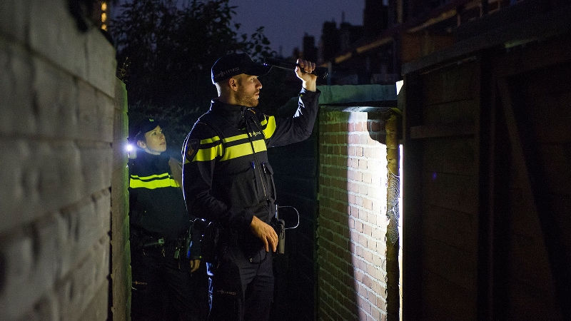 Inbreker valt bewoners aan met kettingslot (Foto: stockfoto politie.nl)