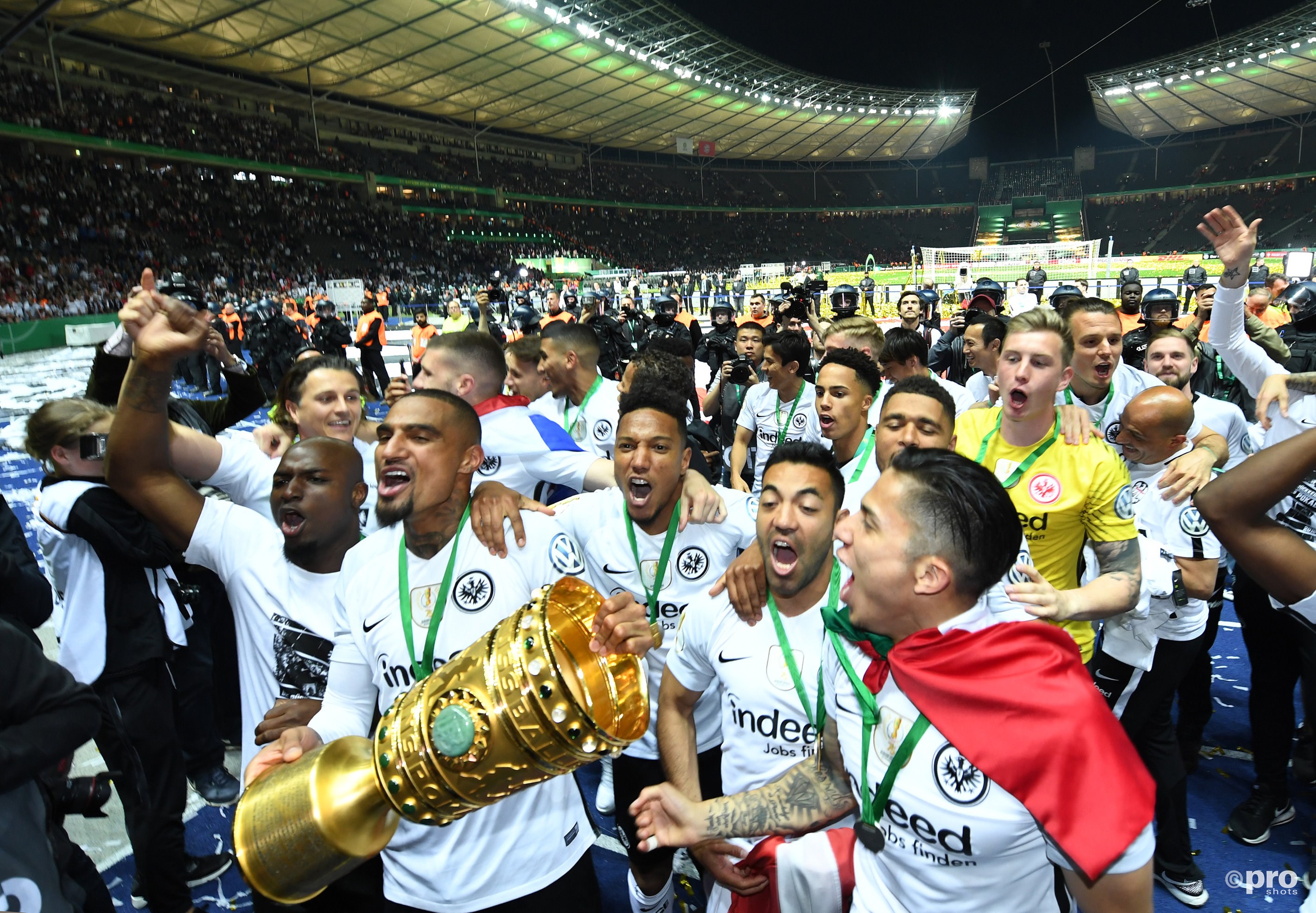  Eintracht Frankfurt wint de DFB Pokal. (PRO SHOTS/Witters)