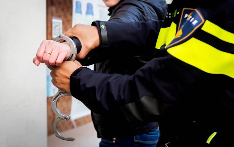 Grote politieactie levert 100 verdachten op