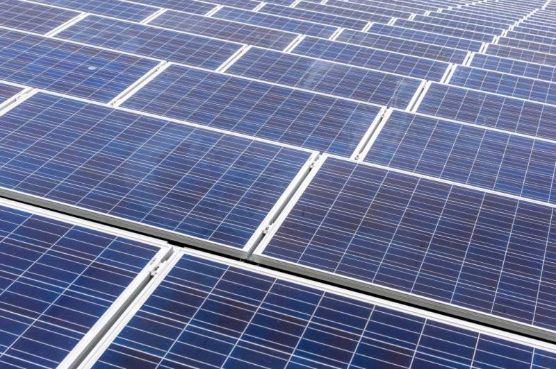 'Weg met importheffingen zonnepanelen China'