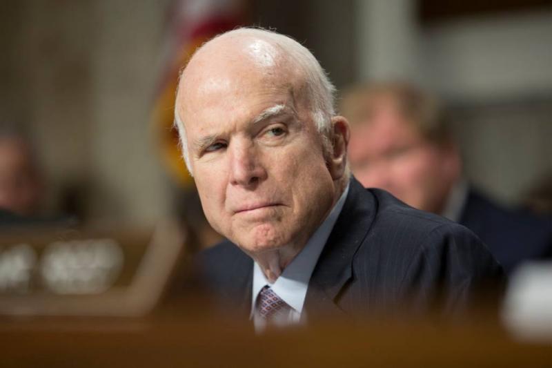 Medewerkster Trump weg na opmerking over McCain