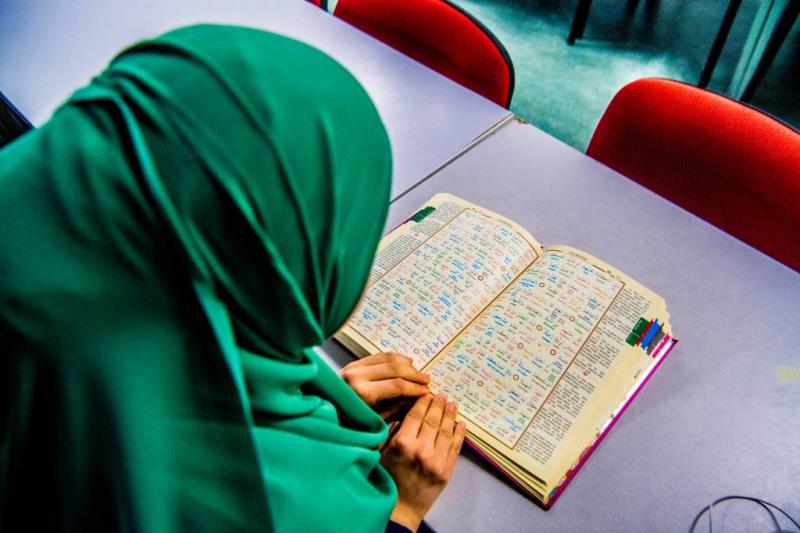 Moslims in Nederland steeds religieuzer