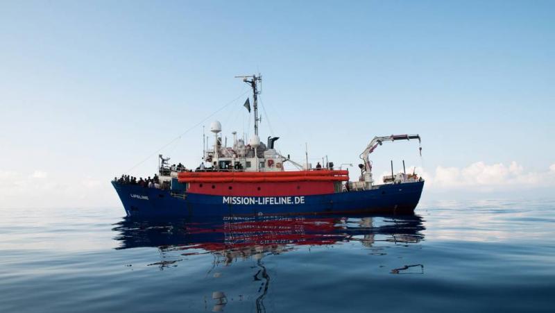 Spanje wil Malta helpen met migrantenschip