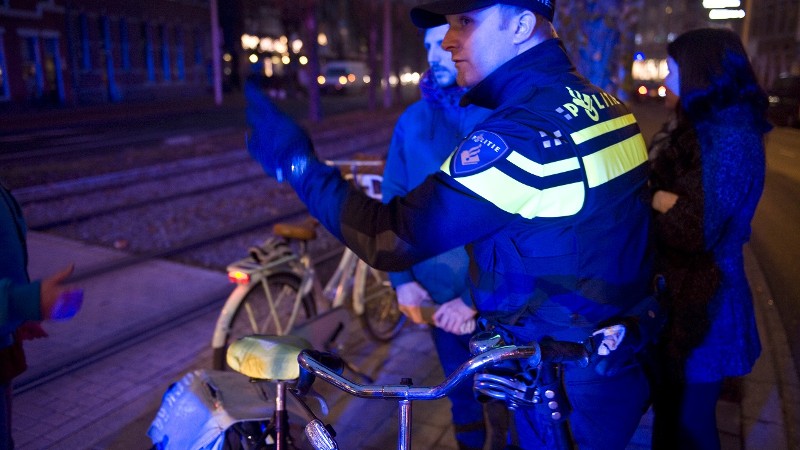 Inbrekers gepakt na 3 uur verstoppertje spelen (Foto: Stockfoto Politie.nl)