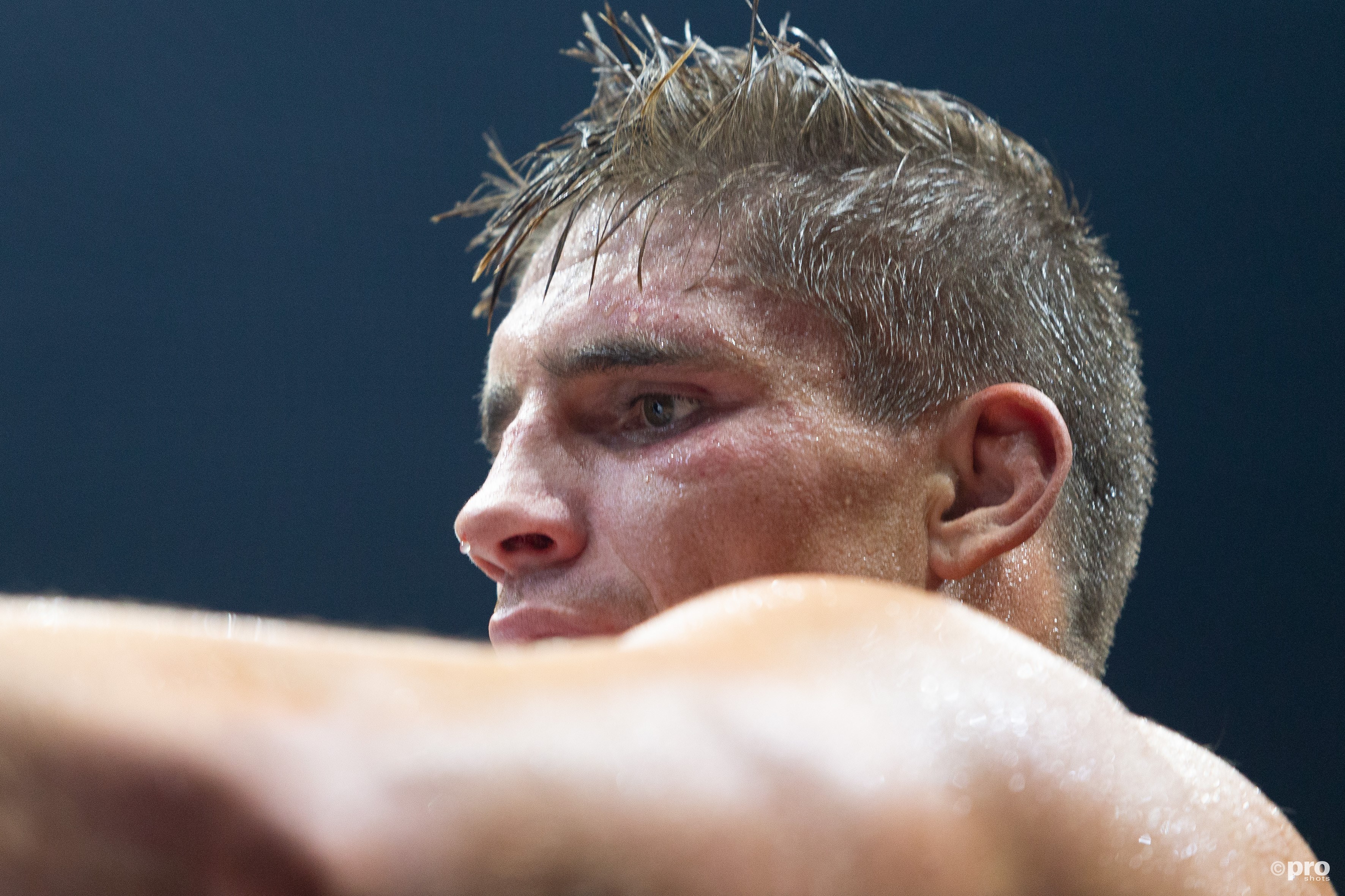 Rico Verhoeven wint. (PRO SHOTS/Peter van Gogh)