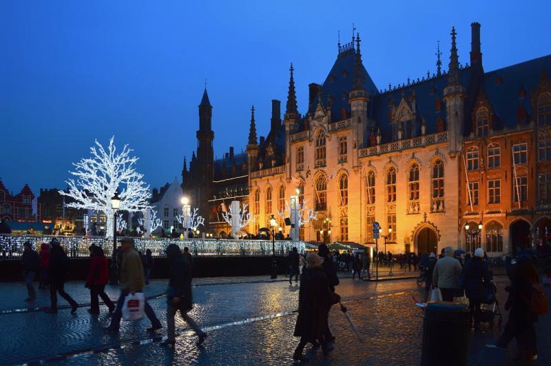 Wintermarkt in Brugge krijgt mogelijk nieuwe naam, iedereen mag meedenken